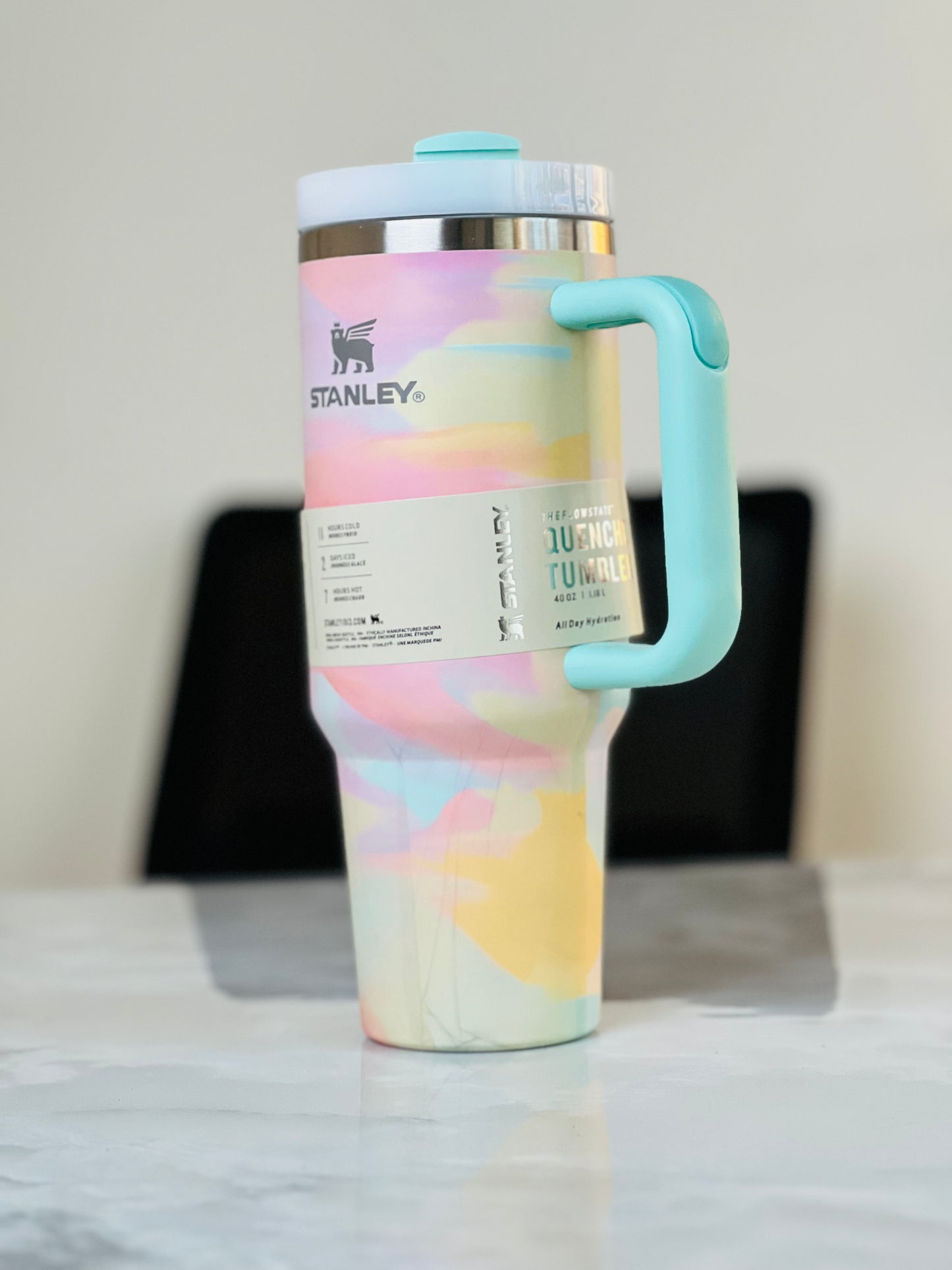 Stanley Quencher H2.0 Tumbler 40oz – Floral Pink (Limited Edition)