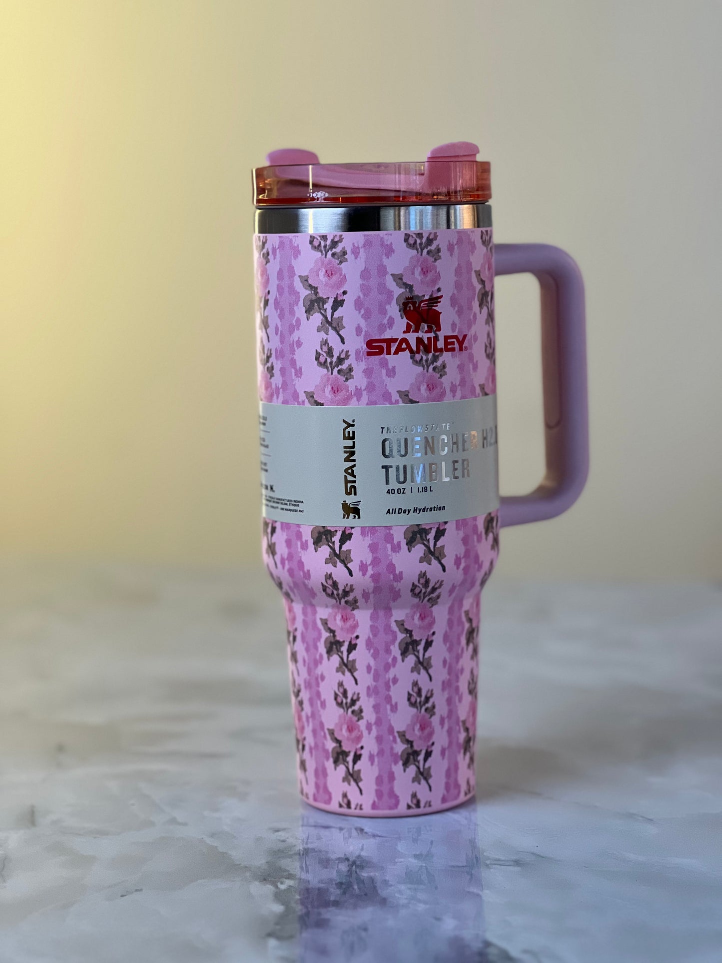 “Stanley Quencher H2.0 Tumbler 40oz – Floral Pink Limited Edition”