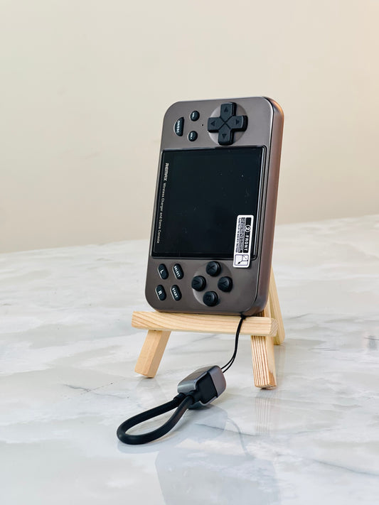 n (power bank + game console), battery capacity, charging speed, and the magnetic/wireless features, making it easy to find for customers searching for tech accessories or gaming gadgets.