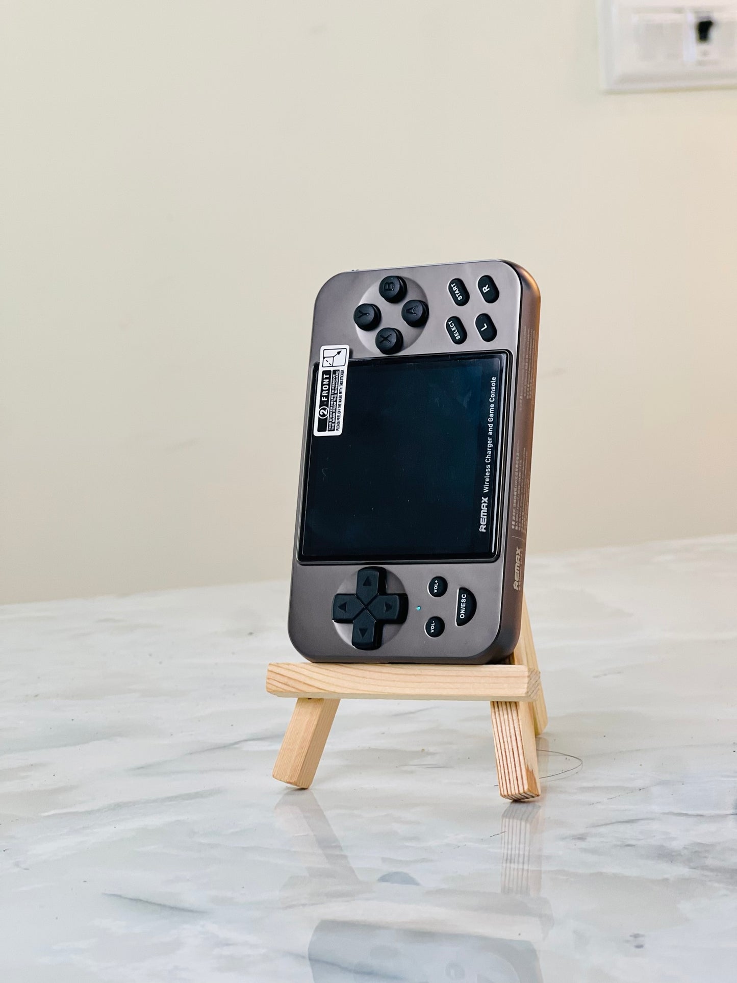 n (power bank + game console), battery capacity, charging speed, and the magnetic/wireless features, making it easy to find for customers searching for tech accessories or gaming gadgets.