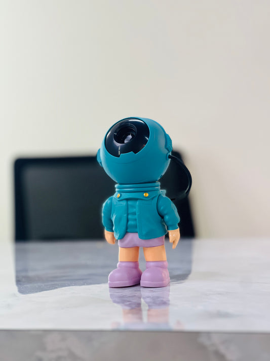 Astronaut Camera Buddy – Cute Space-Themed Collectible Action Figure with Big Lens Head