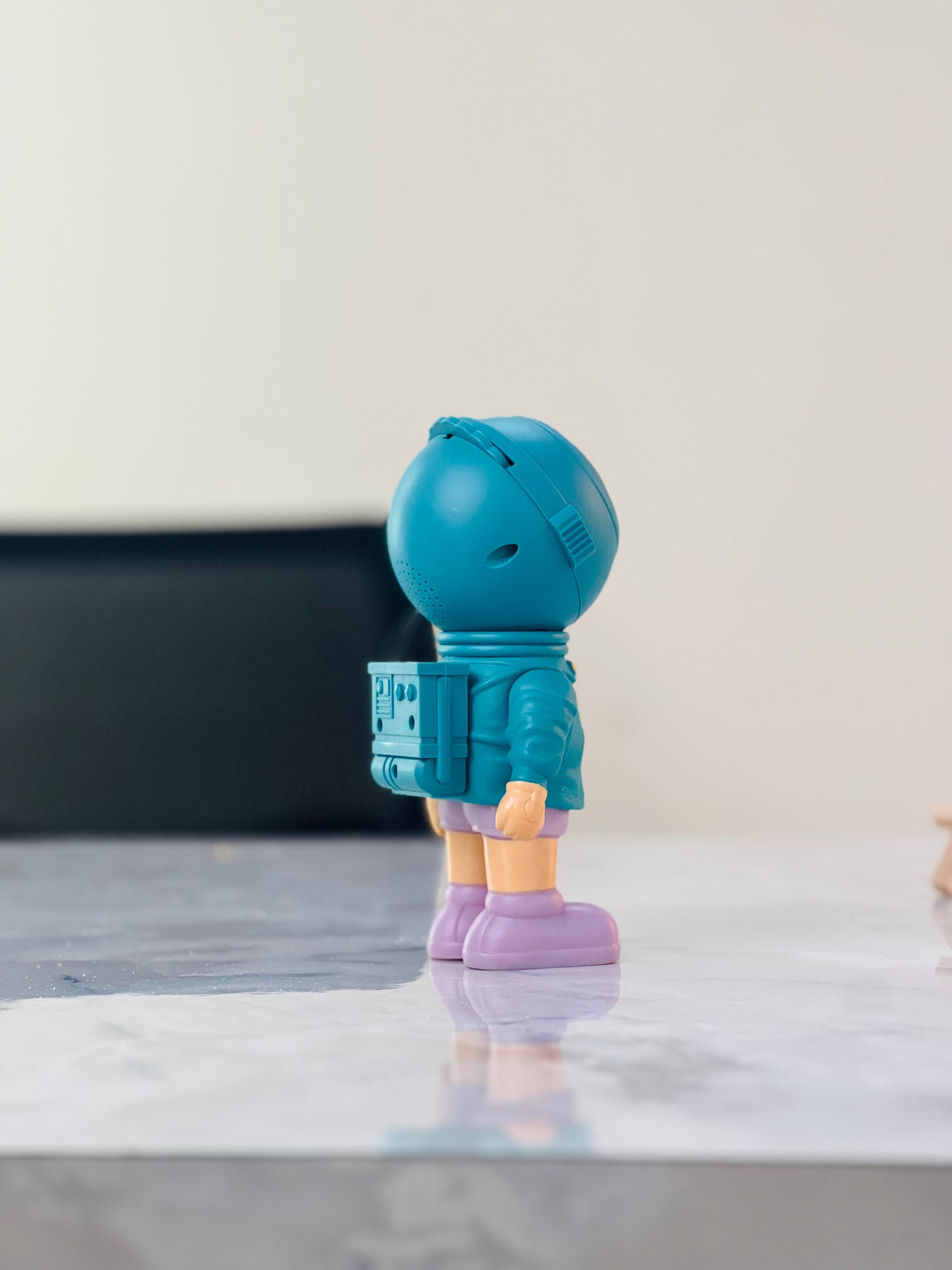 Astronaut Camera Buddy – Cute Space-Themed Collectible Action Figure with Big Lens Head