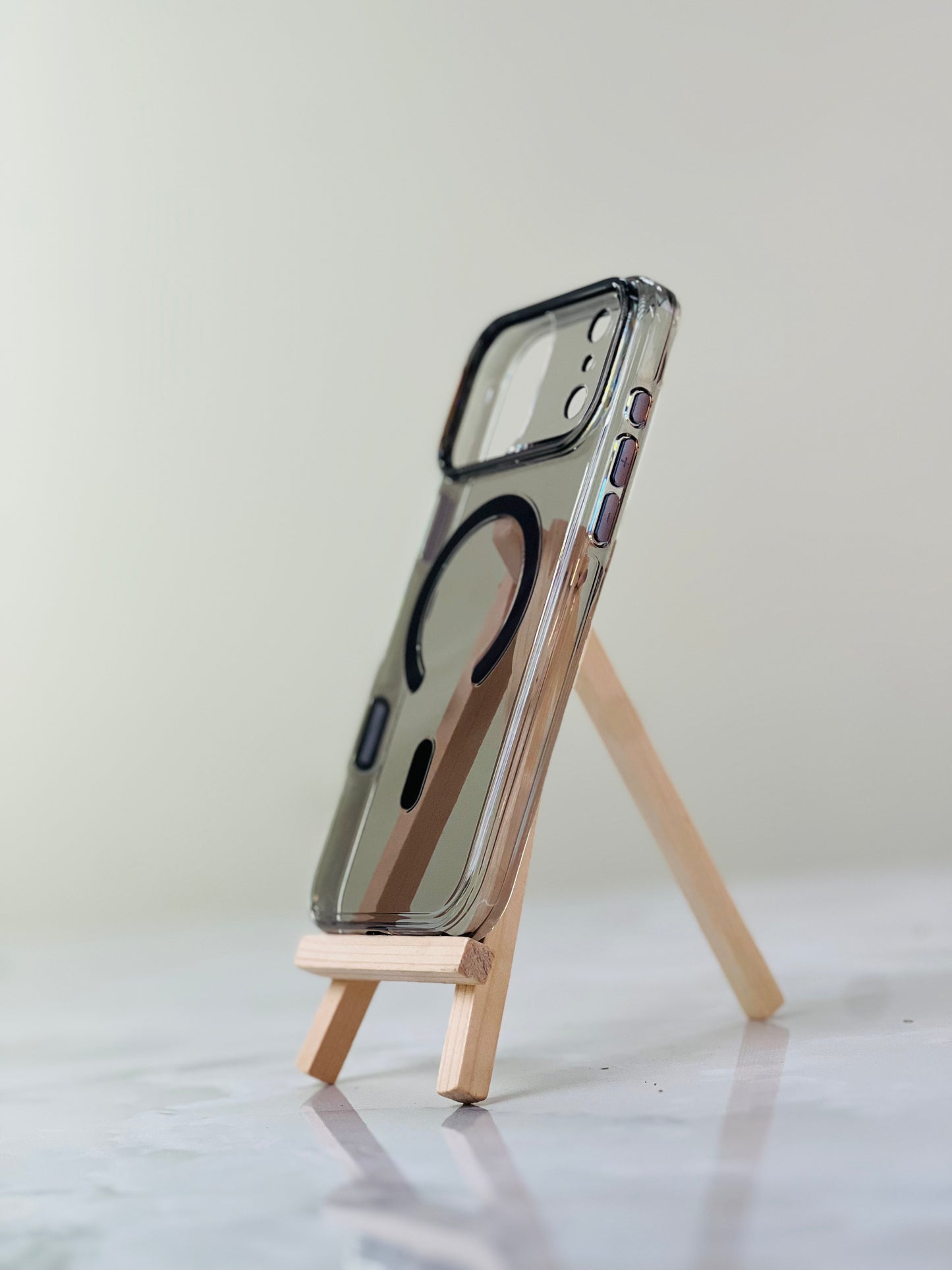 “Premium Clear Protective Cover for iPhone 17 Pro Max”