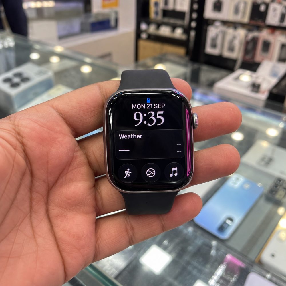Apple Watch Series 11 GPS Pre-Owned Smartwatch with Black Sport Band, Advanced Health Tracking, Fitness Monitoring, Notifications & Premium Display